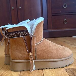 Faux Uggs Cozy Tan Suede Boots 8.5